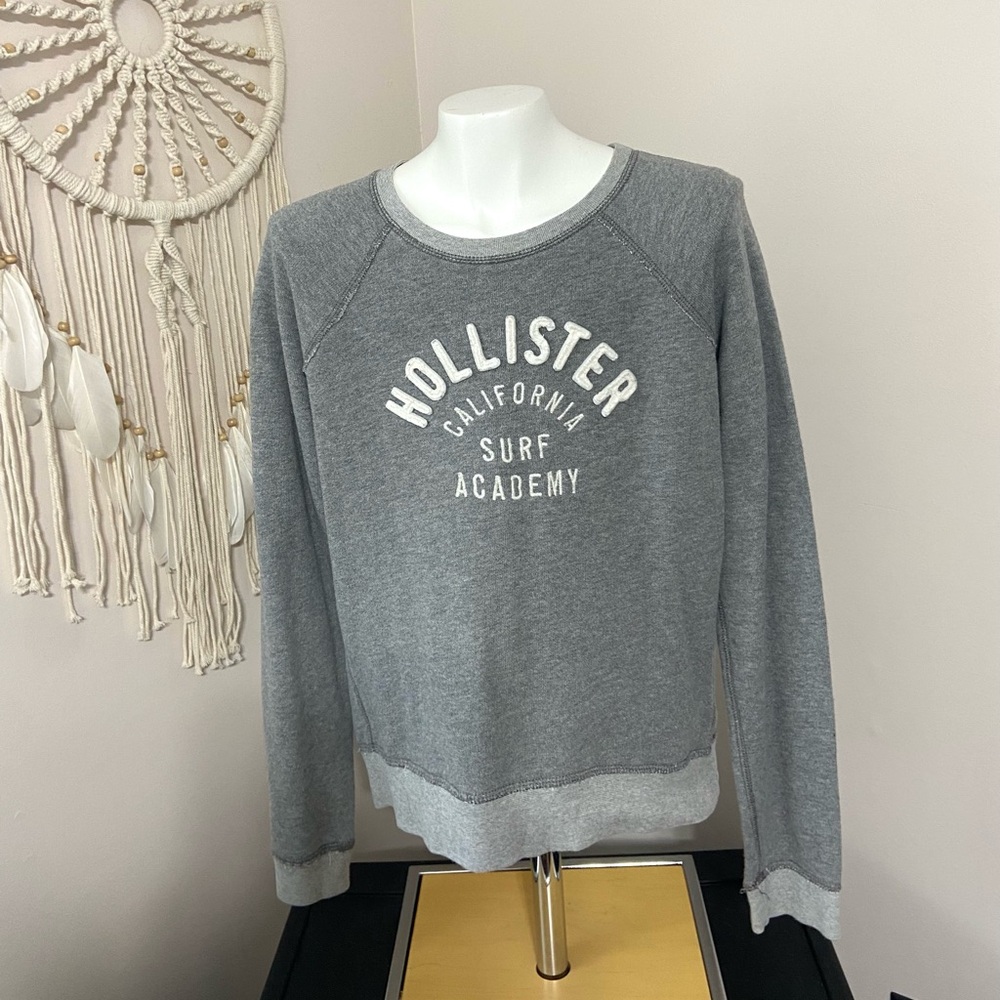 Hollister Gray Women's Sweatshirt Size Medium